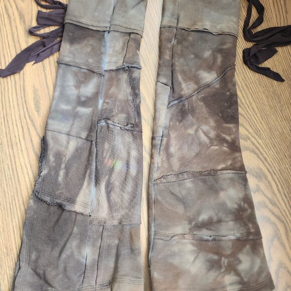 Sew Much Love Leg Warmers - Picture 9 of 10